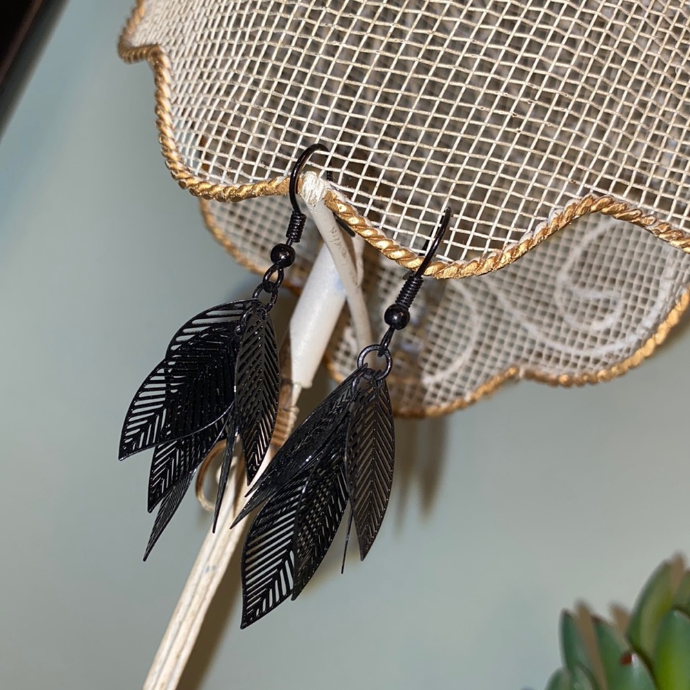 Black Feather Pattern Dangle Earrings - image 2